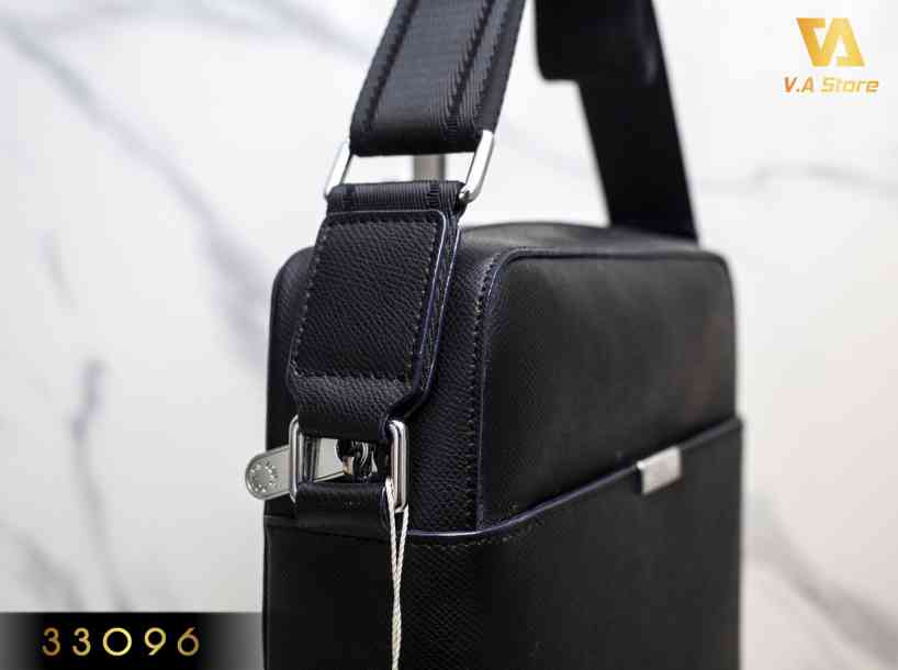 Túi Đeo Chéo hàng hiệu Louis Vuitton 33096 Đen