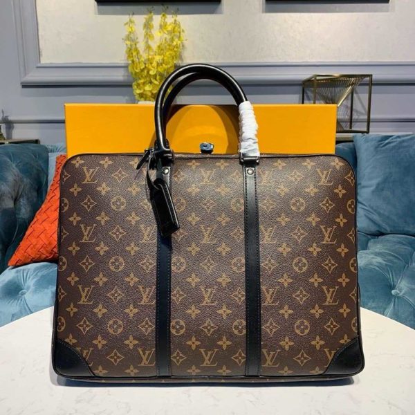 ban-biet-gi-ve-thuong-hieu-tui-xach-nam-louis-vuitton-danh-tieng