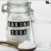 Dùng baking soda để hút mùi khó chịu trong ví da
